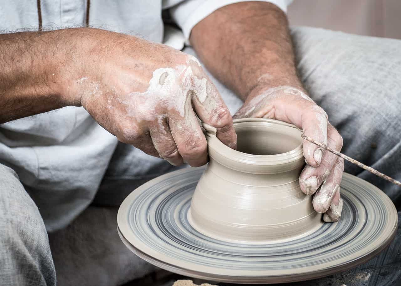 Ceramics sales and crafts
